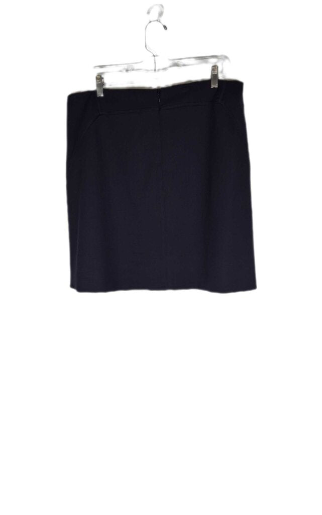 Tory Burch skirt/seams