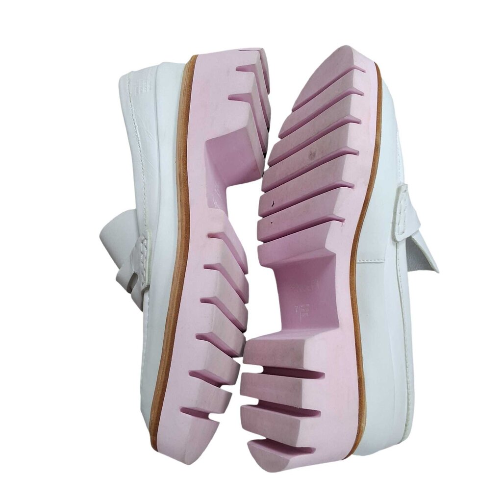 Oncept lugsole loafer