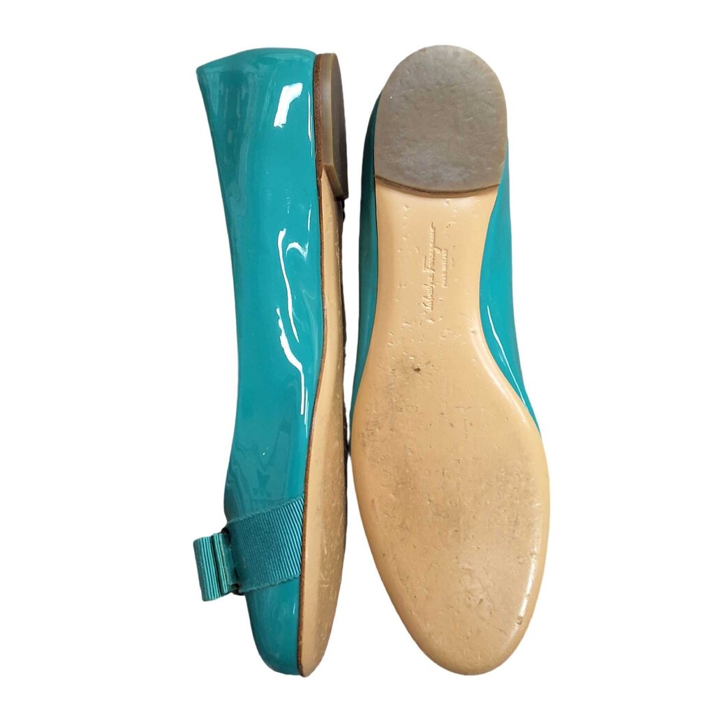 Ferragamo patent flats/bow