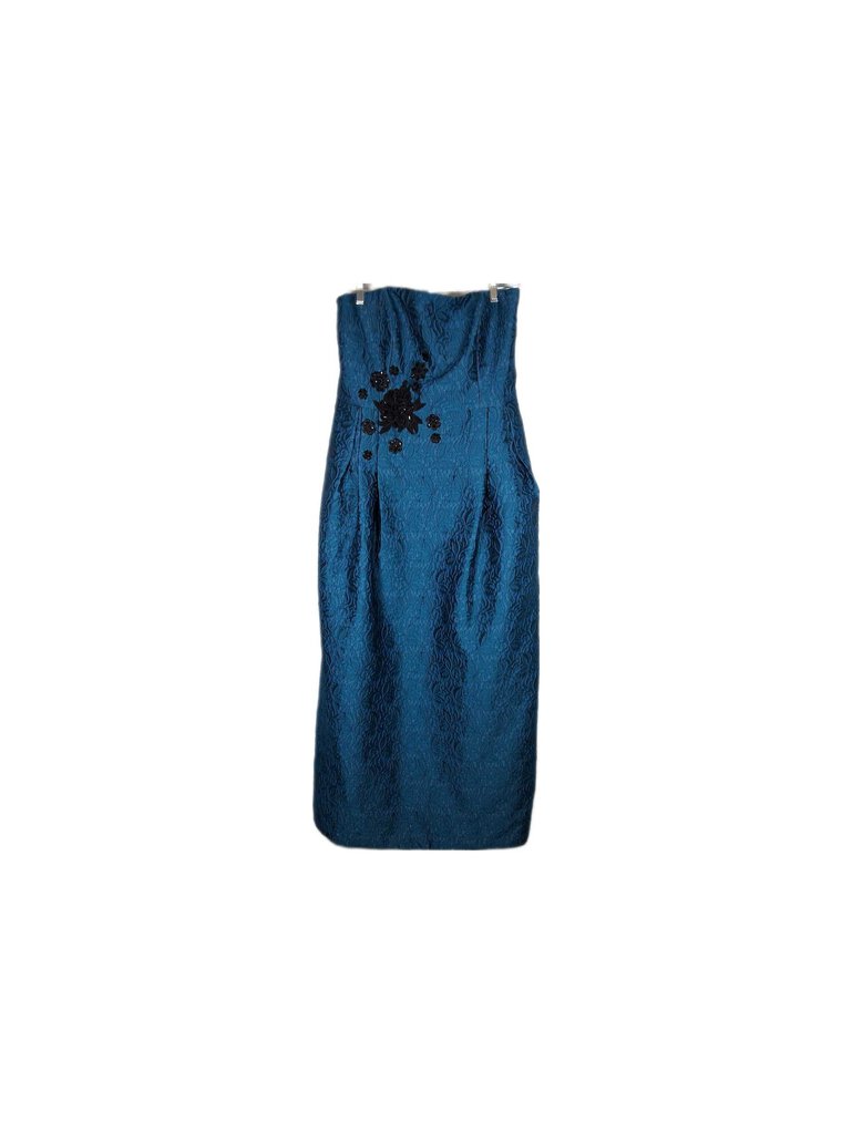 Monique Lhuillier Strapless Gown