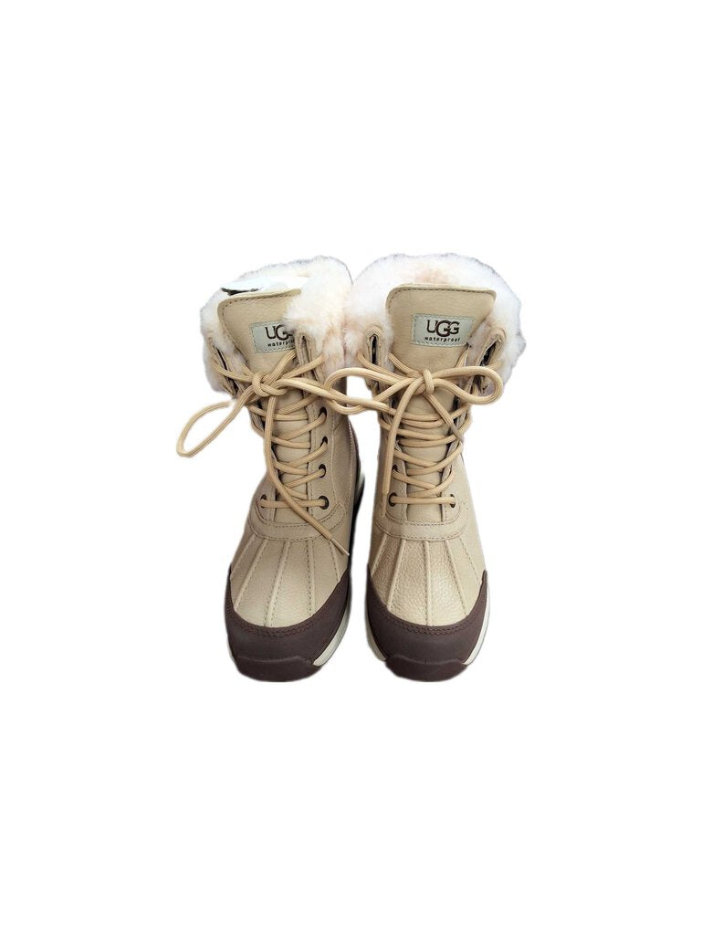 ugg adirondack boot/shearling lined